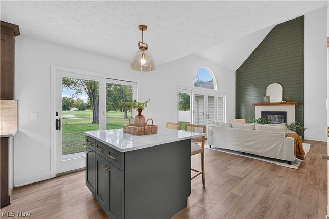 722 Jaycox Road, Avon Lake, OH 44012