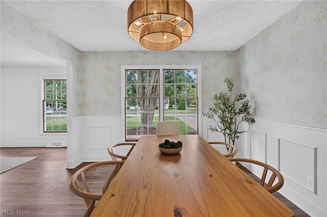 722 Jaycox Road, Avon Lake, OH 44012