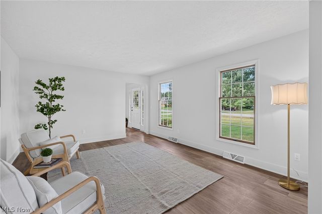 722 Jaycox Road, Avon Lake, OH 44012