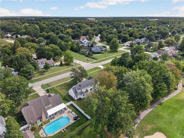 722 Jaycox Road, Avon Lake, OH 44012