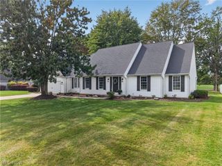 722 Jaycox Road, Avon Lake, OH 44012