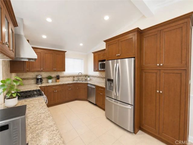 19751 Kittridge, Winnetka, CA 91306