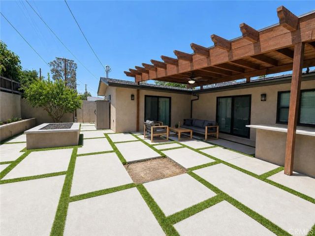 19751 Kittridge, Winnetka, CA 91306