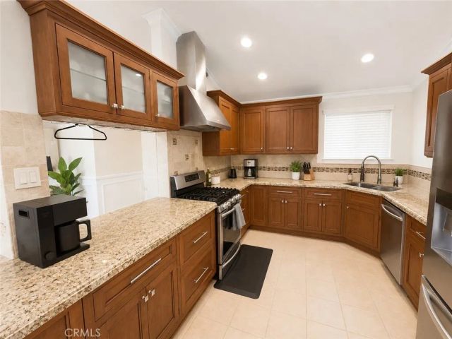 19751 Kittridge, Winnetka, CA 91306
