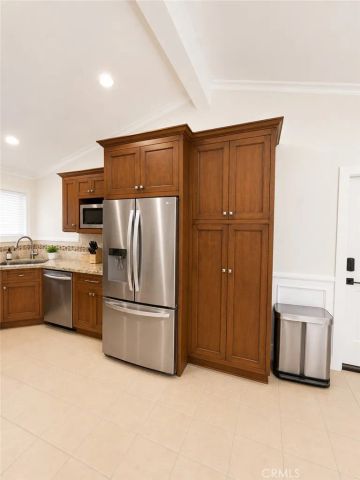 19751 Kittridge, Winnetka, CA 91306