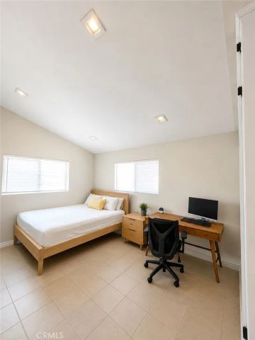 19751 Kittridge, Winnetka, CA 91306
