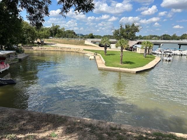 120 Cove RD, Llano, TX 78643