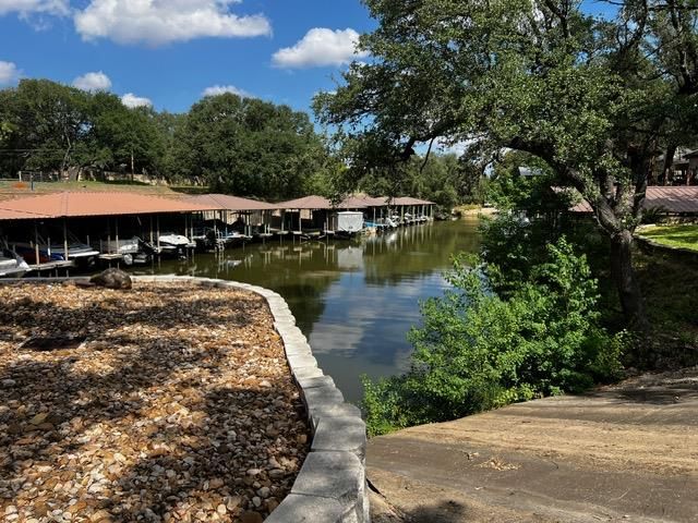 120 Cove RD, Llano, TX 78643