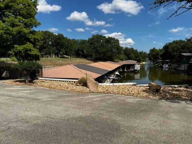 120 Cove RD, Llano, TX 78643