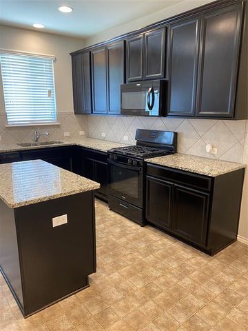 352 martha, Buda, TX 78610