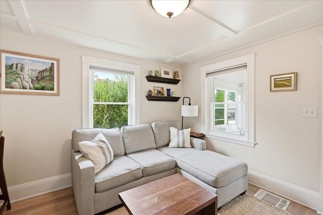 15 Gilmore St, Weymouth, MA 02191