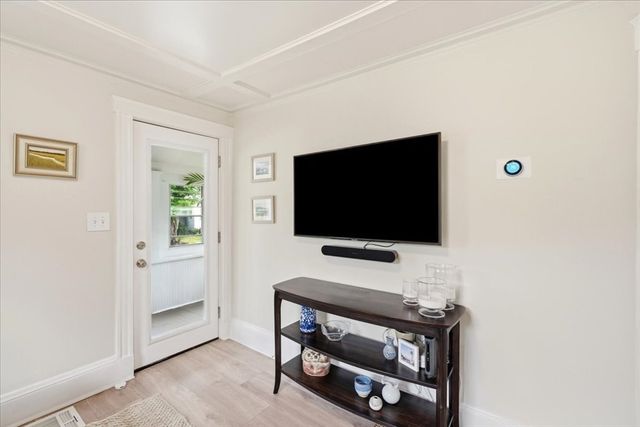 15 Gilmore St, Weymouth, MA 02191