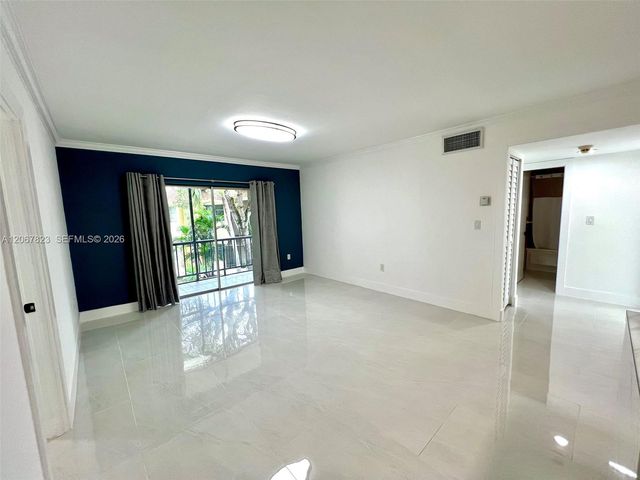 7825 Miller Drive C211, Miami, FL 33155