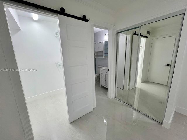 7825 Miller Drive C211, Miami, FL 33155