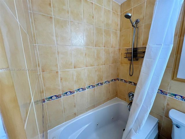 7825 Miller Drive C211, Miami, FL 33155
