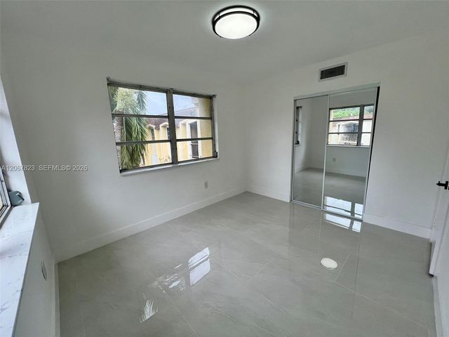 7825 Miller Drive C211, Miami, FL 33155