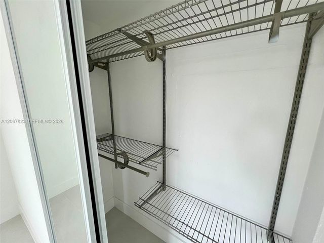 7825 Miller Drive C211, Miami, FL 33155