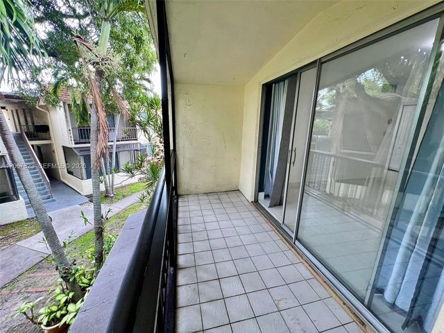 7825 Miller Drive C211, Miami, FL 33155