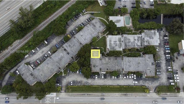 7825 Miller Drive C211, Miami, FL 33155