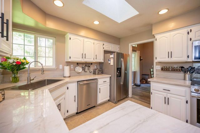 4171 Empire Creek Cir, Georgetown, CA 95634