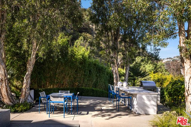 8080 Laurel View Drive, Los Angeles, CA 90069