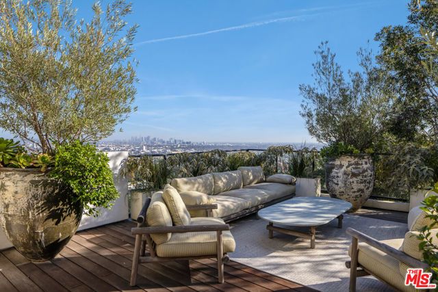 8080 Laurel View Drive, Los Angeles, CA 90069