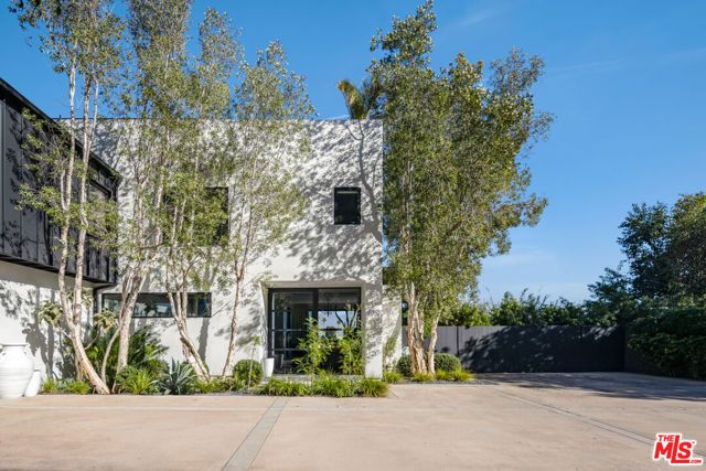 8080 Laurel View Drive, Los Angeles, CA 90069