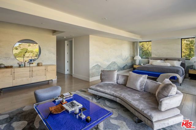 8080 Laurel View Drive, Los Angeles, CA 90069