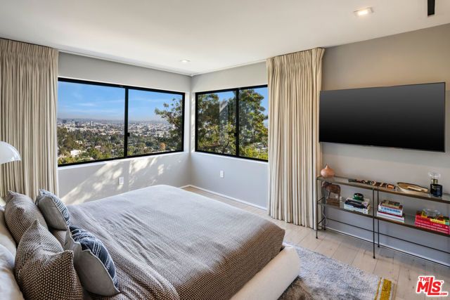 8080 Laurel View Drive, Los Angeles, CA 90069