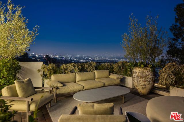 8080 Laurel View Drive, Los Angeles, CA 90069