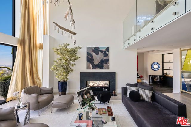 8080 Laurel View Drive, Los Angeles, CA 90069