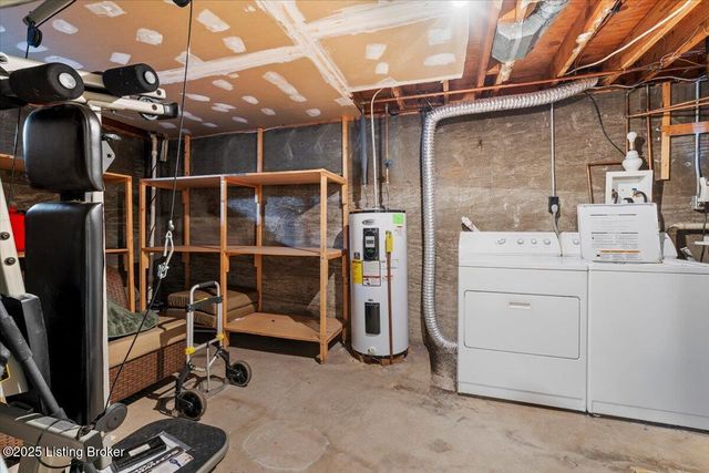 3702 Hillview Blvd, Louisville, KY 40229