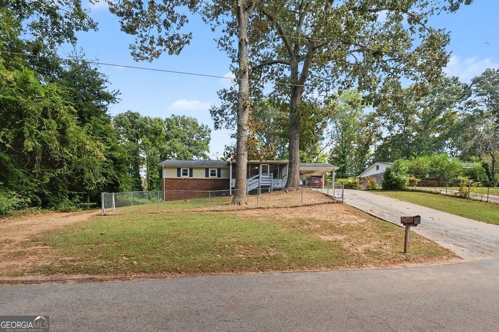 8942 Meadow Drive, Lithia Springs, GA 30122 — photo 4