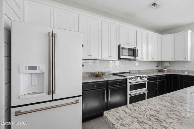 3514 Great Island Lane, Elizabeth City, NC 27909