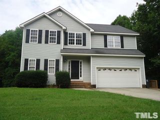 417 Oakhall Drive, Holly Springs, NC 27540
