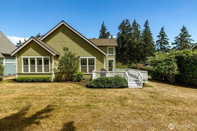 1402 Starview Court, Freeland, WA 98249