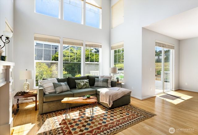 1402 Starview Court, Freeland, WA 98249
