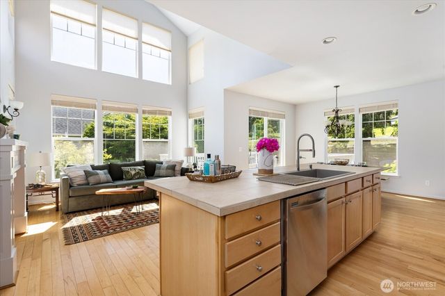 1402 Starview Court, Freeland, WA 98249