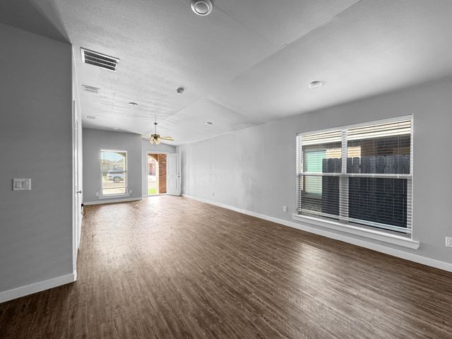 2012 Bryan Avenue, Wolfforth, TX 79382