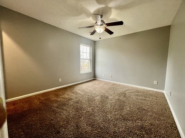 704 Blossom Hill Ct, Smyrna, TN 37167