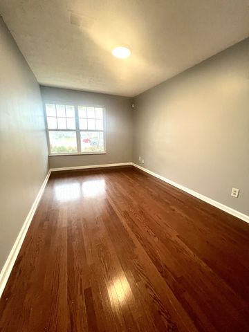 704 Blossom Hill Ct, Smyrna, TN 37167