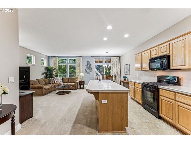 13128 Sw MACBETH Dr, Portland, OR 97224