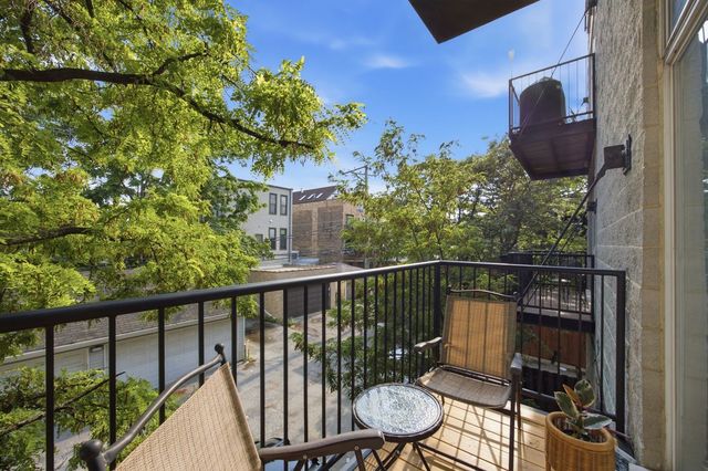 2127 W Rice Street 2E, Chicago, IL 60622