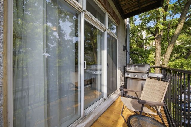 2127 W Rice Street 2E, Chicago, IL 60622
