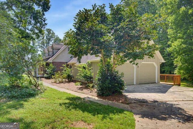 435 NW Stonehenge Drive, Marietta, GA 30064