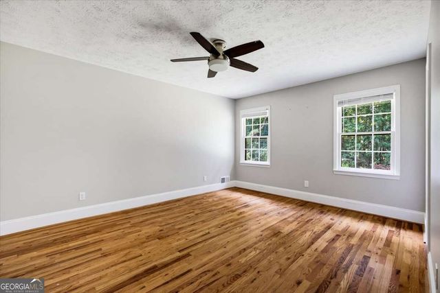 435 NW Stonehenge Drive, Marietta, GA 30064