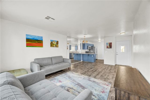 3538 Casa Real Way, Las Vegas, NV 89147