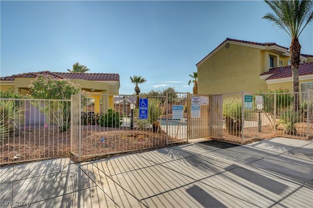 3538 Casa Real Way, Las Vegas, NV 89147