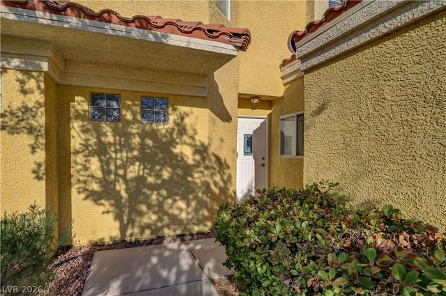 3538 Casa Real Way, Las Vegas, NV 89147