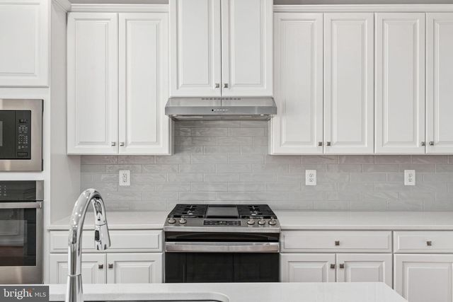 8709 GREENWAY DR, Spotsylvania, VA 22551